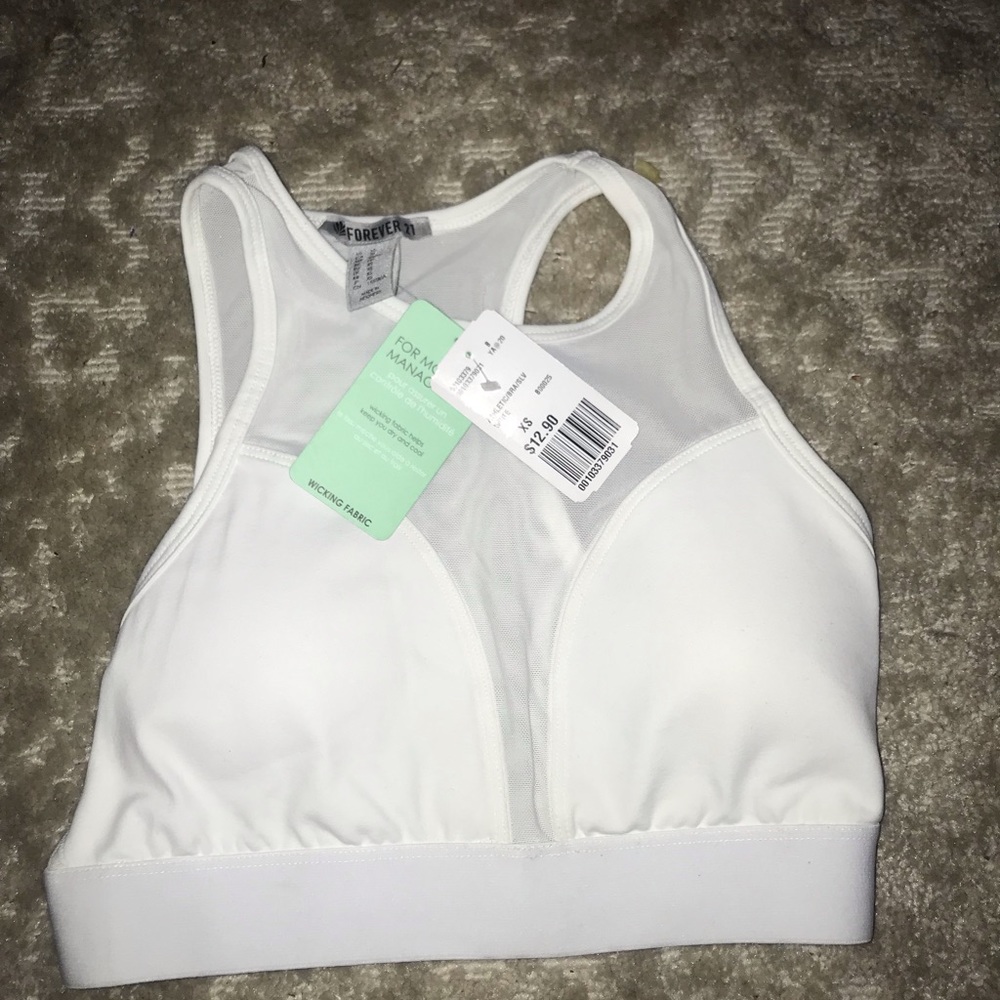 sports bra